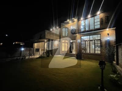 نیول اینکریج اسلام آباد میں 7 کمروں کا 1 کنال مکان 7.75 کروڑ میں برائے فروخت۔