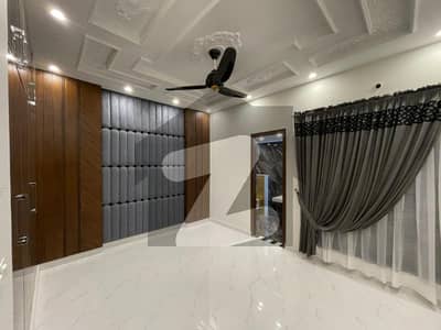 1 Bed Luxury Apartment For Sale Iqbal Block, Bahria Town Lahore