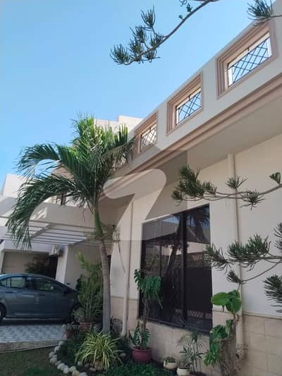 1000 Yards Bungalow for Sale DHA Phase 6