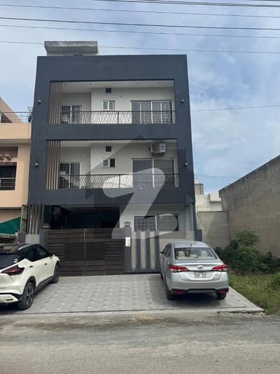 7 MARLA TRIPLE UNIT HOUSE FOR SALE