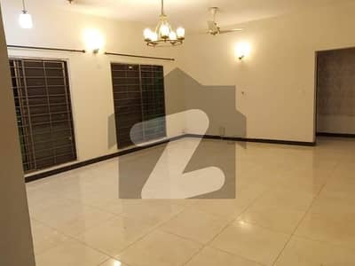 3 bed apartment available for sale in Askari 11 sec-B Lahore