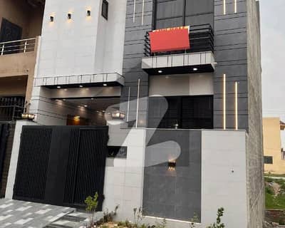 Prime Location Bismillah Housing Scheme House Sized 3 Marla Is Available