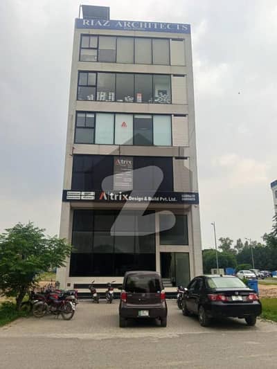 ڈی ایچ اے فیز 6 - سی سی 2 بلاک ڈی ایچ اے فیز 6,ڈیفنس (ڈی ایچ اے),لاہور میں 4 مرلہ عمارت 10.75 کروڑ میں برائے فروخت۔