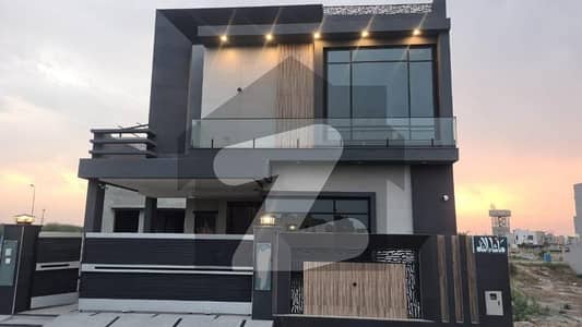 9-Marla Stunning modern designer bungalow for sale in heart of DHA Phase 4, Block KK.