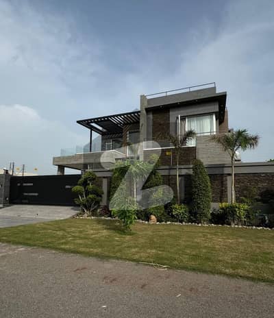 ڈی ایچ اے فیز 8 ڈیفنس (ڈی ایچ اے),لاہور میں 5 کمروں کا 1 کنال مکان 20.0 کروڑ میں برائے فروخت۔