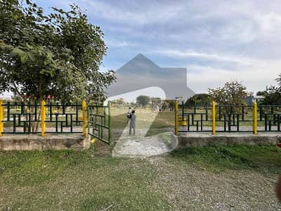 5 Marla Plot Available For Sale In I-16