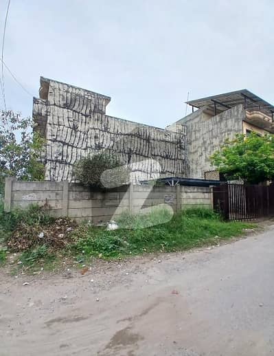 5 marla corner plot for sale