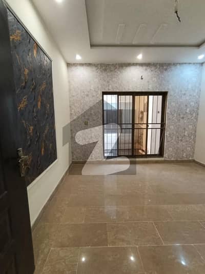 پارک ویو سٹی ۔ تولپ ایکسٹینشن بلاک پارک ویو سٹی,لاہور میں 3 کمروں کا 10 مرلہ بالائی پورشن 73.0 ہزار میں کرایہ پر دستیاب ہے۔