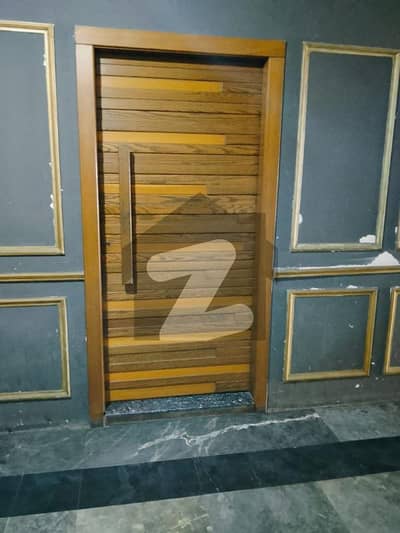 گلبرگ 3 گلبرگ,لاہور میں 4 مرلہ دفتر 2.5 لاکھ میں کرایہ پر دستیاب ہے۔