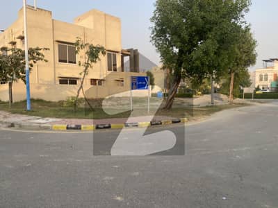 بحریہ نشیمن لاہور میں 5 مرلہ رہائشی پلاٹ 41.0 لاکھ میں برائے فروخت۔ بحریہ نشیمن لاہور میں 5 مرلہ رہائشی پلاٹ 41.0 لاکھ میں برائے فروخت۔