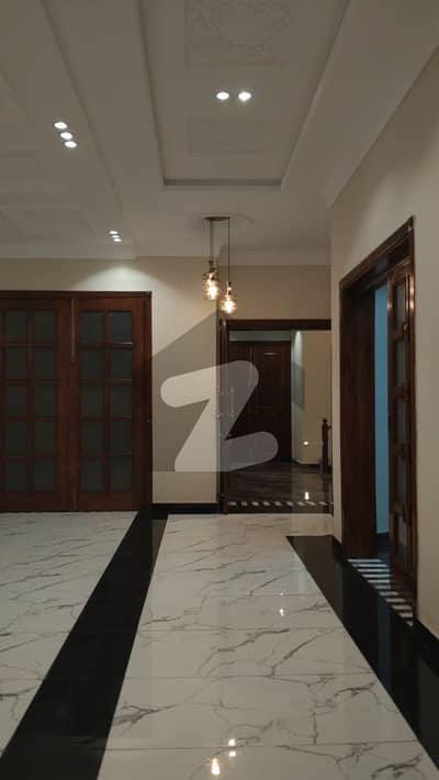 18.5 Marla Hose For Sale In Paragon City