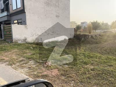 بحریہ نشیمن ۔ آئرس بحریہ نشیمن,لاہور میں 5 مرلہ رہائشی پلاٹ 60.0 لاکھ میں برائے فروخت۔