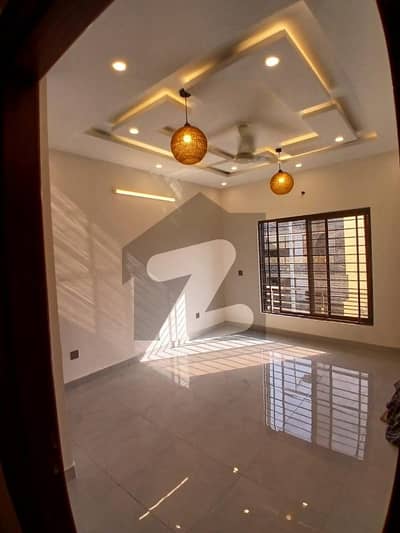 New House for Sale in G-13/1 Islamabad Investor Price!