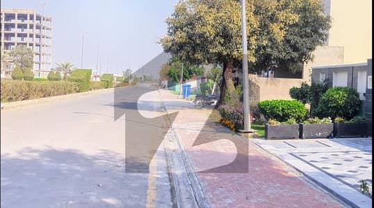 Best Investment Opportunity 5 Marla Plot In Tauheed Block Sector F Bahria Town Lahore.
