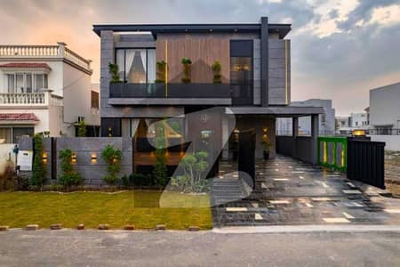 10-Marla Modern Bungalow For Sale at top Location near Park Commercial