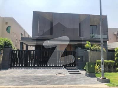 ڈی ایچ اے فیز 6 ڈیفنس (ڈی ایچ اے),لاہور میں 5 کمروں کا 1 کنال مکان 2.95 لاکھ میں کرایہ پر دستیاب ہے۔