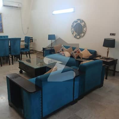 ماڈل ٹاؤن ۔ بلاک این ماڈل ٹاؤن,لاہور میں 5 کمروں کا 1 کنال مکان 8.0 کروڑ میں برائے فروخت۔