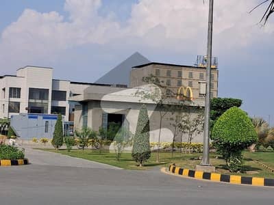 اتحاد ٹاؤن فیز ١ اتحاد ٹاؤن,رائیونڈ روڈ,لاہور میں 10 مرلہ کمرشل پلاٹ 10.5 کروڑ میں برائے فروخت۔