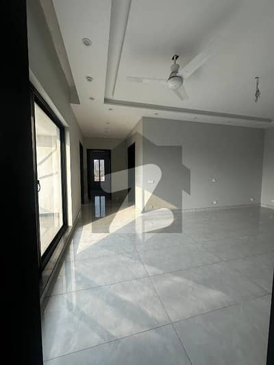 1 Kanal upper portion for rent paragon City