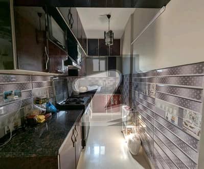 پارسی کالونی جمشید ٹاؤن,کراچی میں 6 مرلہ فلیٹ 2.7 کروڑ میں برائے فروخت۔