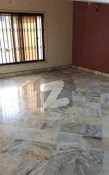 Prime Location Flat Of 2300 Square Feet In Sea View Apartments Is Available