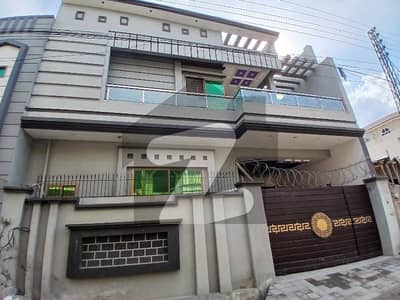 سرگوجرہ غربی چکوال میں 4 کمروں کا 6 مرلہ مکان 2.0 کروڑ میں برائے فروخت۔