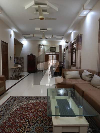 300 sqyd Prime Lease 6 Bedrooms G+1 House for Sale in Gulistan-e-Johar Block 15