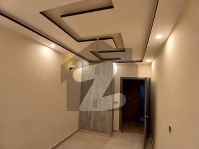 علامہ اقبال ٹاؤن لاہور میں 4 کمروں کا 2 مرلہ مکان 1.45 کروڑ میں برائے فروخت۔