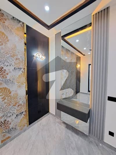 Luxury 5 Marla Designer House for Sale in DHA 9 Town Prime Main Area