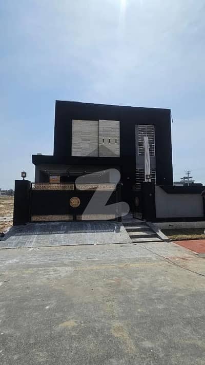 سینٹرل پارک ۔ بلاک جی سینٹرل پارک ہاؤسنگ سکیم,لاہور میں 3 کمروں کا 10 مرلہ مکان 2.55 کروڑ میں برائے فروخت۔