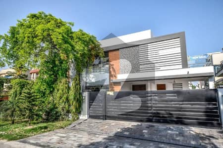 فارمانئیٹس ہاؤسنگ سکیم لاہور میں 4 کمروں کا 10 مرلہ مکان 3.25 کروڑ میں برائے فروخت۔