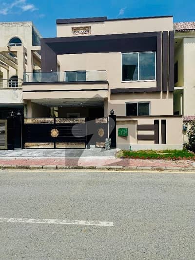 8 Marla Brand New Modern house main Bolivar available for sale in bariya nashaman Lahore with hot location