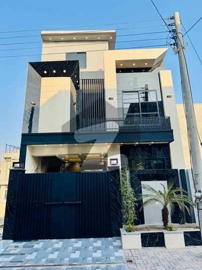 الرحمان گارڈن فیز 2 الرحمان گارڈن,لاہور میں 3 کمروں کا 4 مرلہ مکان 1.85 کروڑ میں برائے فروخت۔