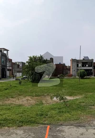 3 Marla Plot for Sale in Eden Gardens