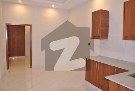 پشاور روڈ راولپنڈی میں 2 کمروں کا 4 مرلہ فلیٹ 1.51 کروڑ میں برائے فروخت۔