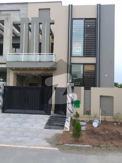 Beautiful Modern 5 Marla House For Sale In Bahria Nasheman