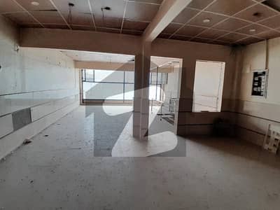 فیڈرل بی ایریا کراچی میں 10 مرلہ دفتر 2.5 لاکھ میں کرایہ پر دستیاب ہے۔