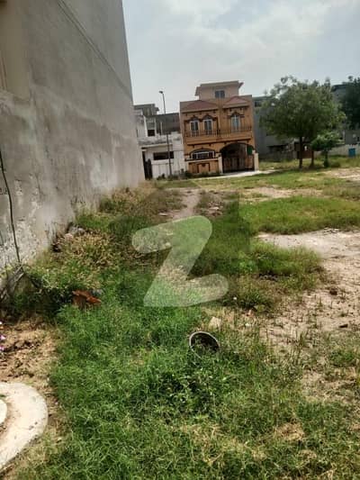 ڈی ایچ اے 11 رہبر لاہور میں 5 مرلہ رہائشی پلاٹ 75.0 لاکھ میں برائے فروخت۔