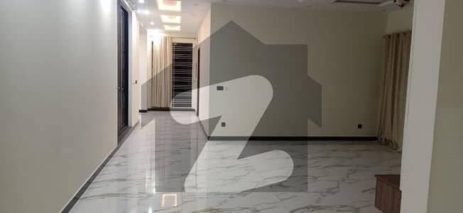 BRAND NEW UPPER PORTION WITH SUI GAS IS AVAILABLE FOR RENT