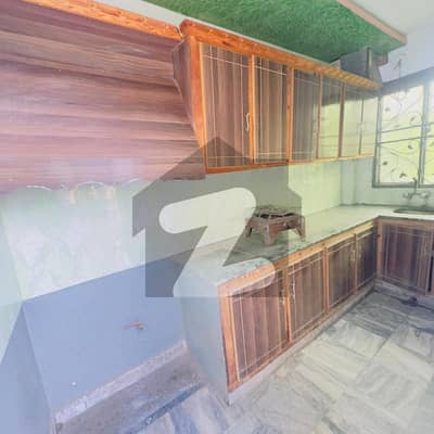 5 VIP Upper Portion Rent Johar Town Two Block R family and Emporium mall