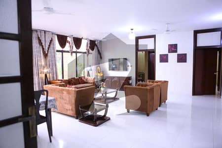 LOWER PORTION AVAILABLE FOR RENT IN DHA PHASE 7 KARACHI