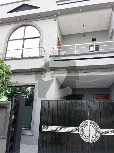 پارک ویو سٹی ۔ تولپ ایکسٹینشن بلاک پارک ویو سٹی,لاہور میں 4 کمروں کا 5 مرلہ مکان 1.8 کروڑ میں برائے فروخت۔