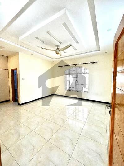 20 Marla Brand New Upper Portion For Rent In Jinnah Garden