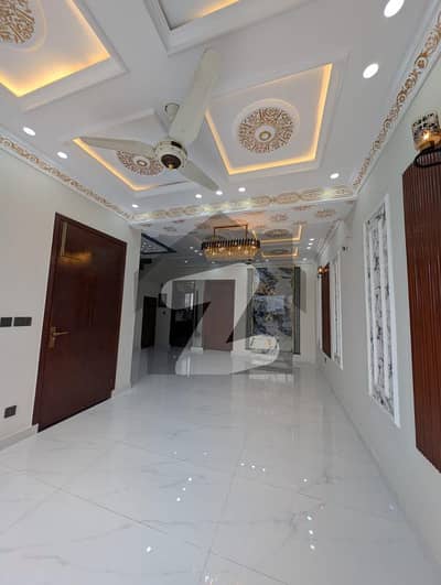 5 Marla Ultra-Modern Brand New House for Sale in M7-C1 Lake City Lahore Park Facing