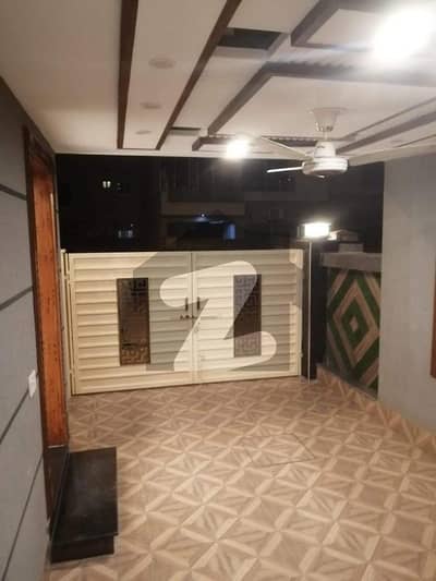 بحریہ ٹاؤن ۔ بلاک سی سی بحریہ ٹاؤن سیکٹرڈی,بحریہ ٹاؤن,لاہور میں 3 کمروں کا 8 مرلہ مکان 1.3 لاکھ میں کرایہ پر دستیاب ہے۔