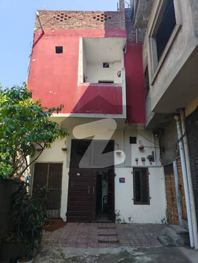 فتح گڑھ لاہور میں 4 کمروں کا 4 مرلہ مکان 1.3 کروڑ میں برائے فروخت۔