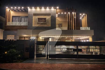 بحریہ ٹاؤن - اوورسیزبی بحریہ ٹاؤن اوورسیز انکلیو,بحریہ ٹاؤن,لاہور میں 3 کمروں کا 1 کنال مکان 22.5 لاکھ میں کرایہ پر دستیاب ہے۔