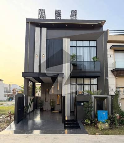 ڈی ایچ اے 9 ٹاؤن ڈیفنس (ڈی ایچ اے),لاہور میں 3 کمروں کا 5 مرلہ مکان 95.0 ہزار میں کرایہ پر دستیاب ہے۔ ڈی ایچ اے 9 ٹاؤن ڈیفنس (ڈی ایچ اے),لاہور میں 3 کمروں کا 5 مرلہ مکان 95.0 ہزار میں کرایہ پر دستیاب ہے۔