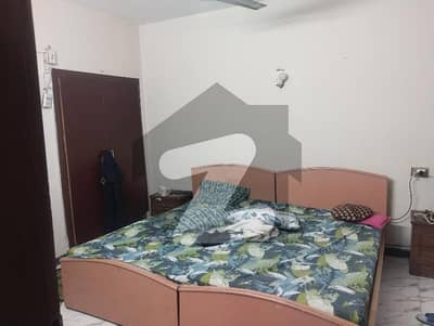 سوِل لائنز کراچی میں 1 کمرے کا 3 مرلہ کمرہ 55.0 ہزار میں کرایہ پر دستیاب ہے۔