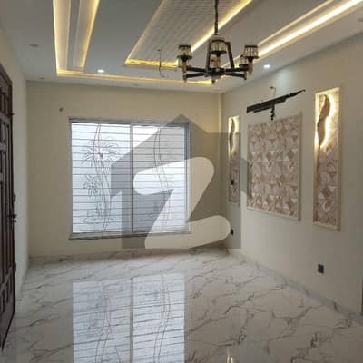 5 MARLA LUXURY BRAND NEW HOUSE AVAILABLE FOR RENT